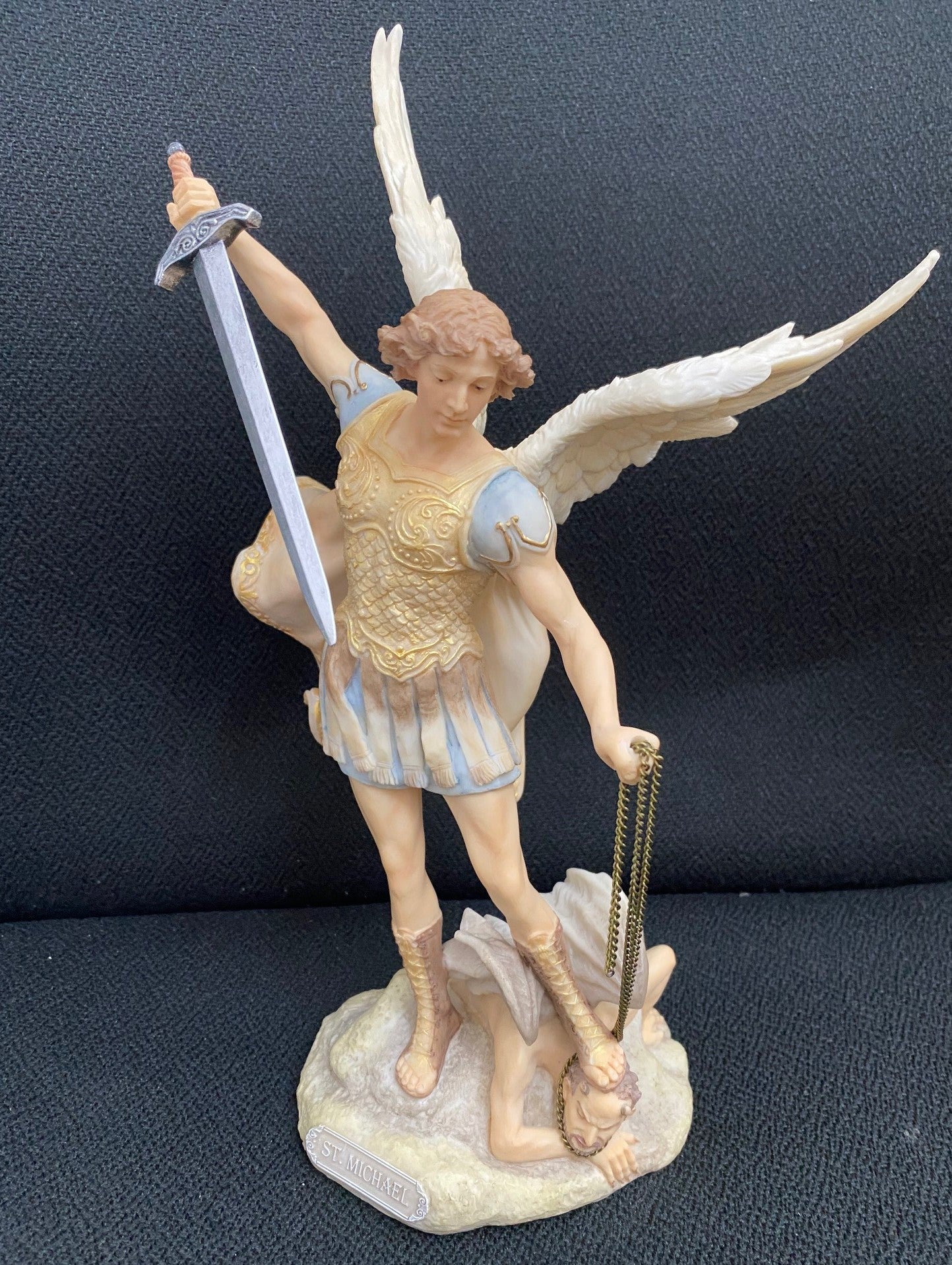 Statue St Michael 26 cm