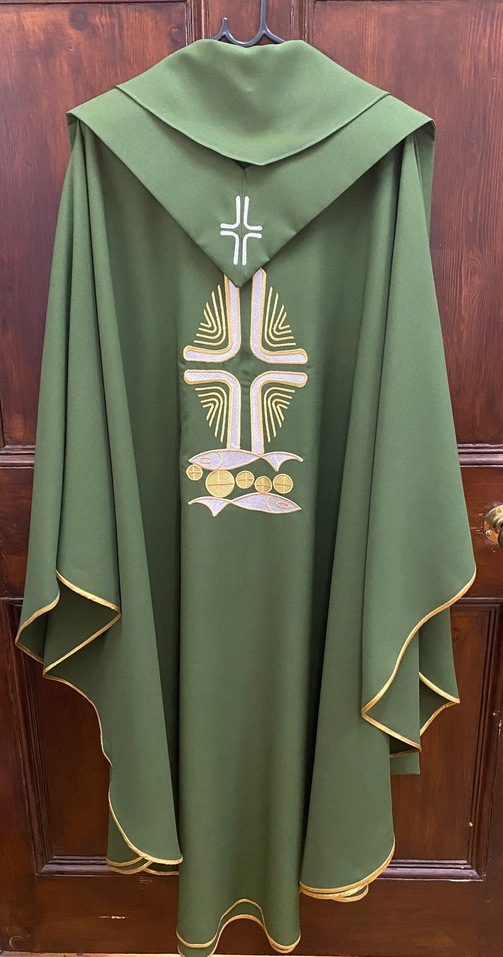 Chasuble & Stole Olive Green Cross Loaves and Fish design