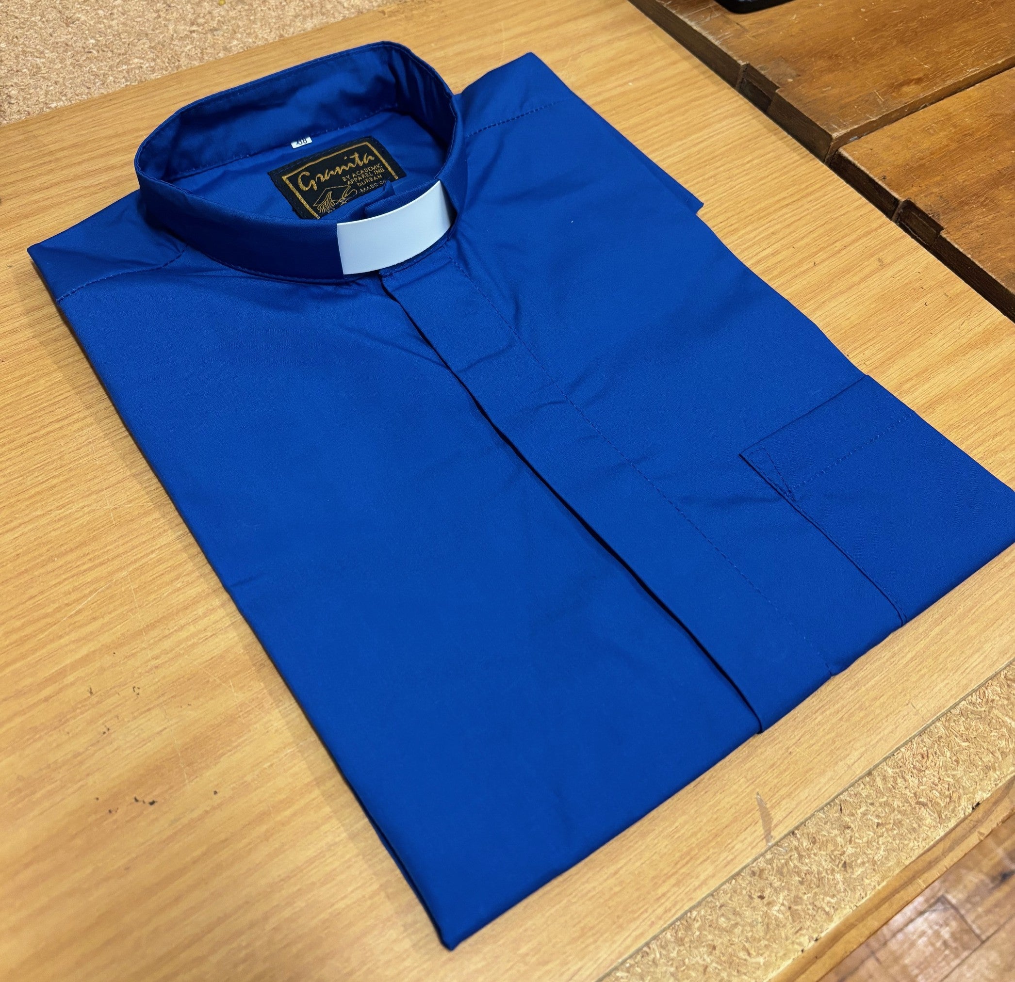 Clerical shirt Royal Blue Short-sleeved