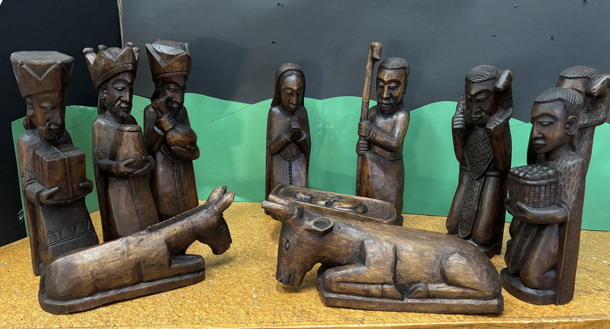 Nativity set wood carving (Zimbabwe)