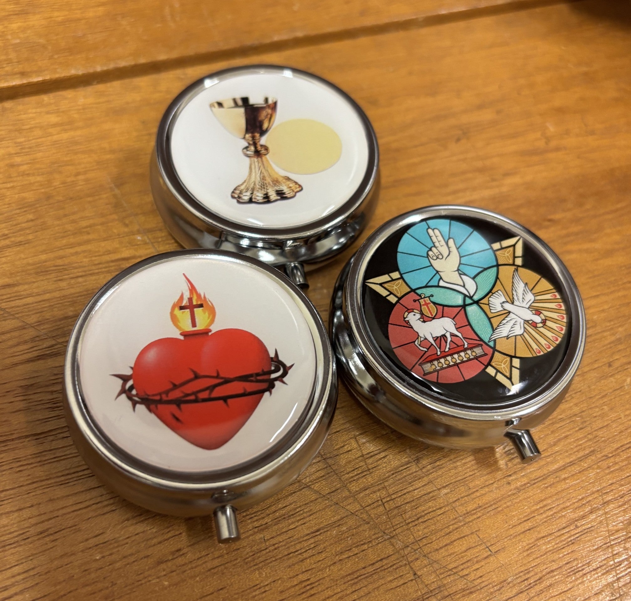 Pyx small silver 5 hosts assorted
