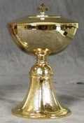 I-Cyborium ye-Brass eGqityiweyo yeGolide 250 ml